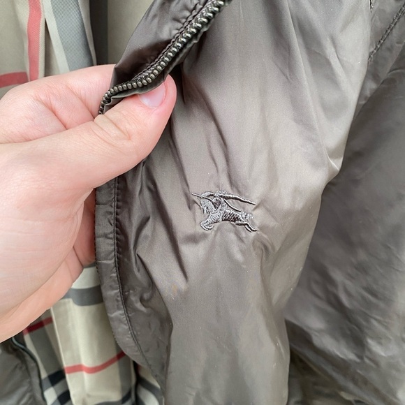Vintage Burberry London Nylon Novacheck Jacket Medium Brown - Picture 11 of 16